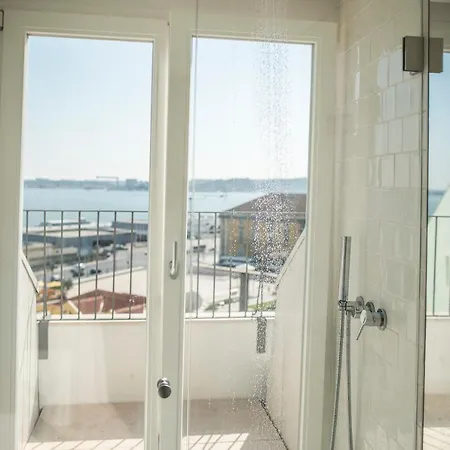 Alfama Golden View By Homing Apartman Lisboa